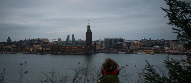 La journée ne dure que 4 heures à Stockholm en ce moment, en plus le Soleil ne s'est pas montré une seule fois en Décembre