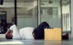 24 ans après avoir menti sur son CV, il est viré par son employeur parce que trop qualifié