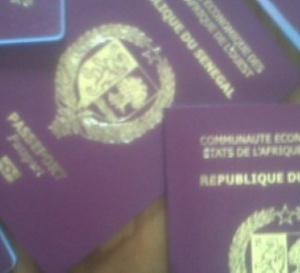 TRAFIC DE MIGRANTS ET DE PASSEPORTS UN AGENT D'AIR SÉNÉGAL ET UN POLICIER TOMBENT, RÉVÉLATIONS SUR UNE MAFIA